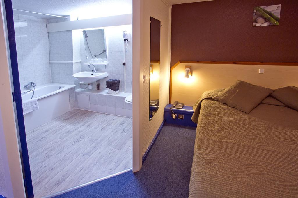 Hipotel Paris Marne La Vallée Noisiel Esterno foto