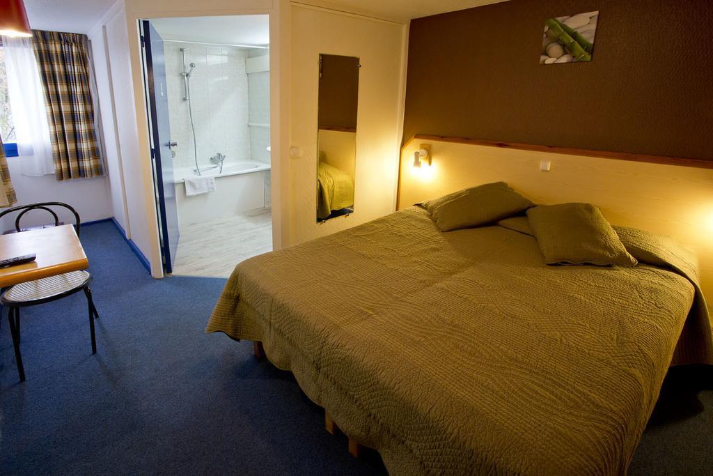 Hipotel Paris Marne La Vallée Noisiel Esterno foto